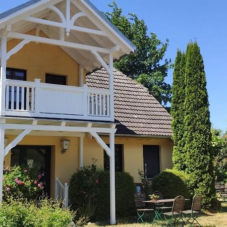 Hotel Wirtshaus Neuenkirchen Neuenkirchen auf Rügen Exterior foto