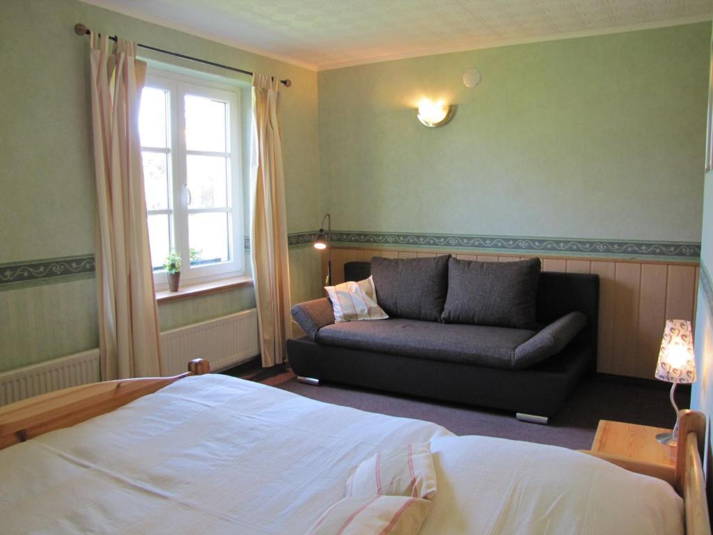 Hotel Wirtshaus Neuenkirchen Neuenkirchen auf Rügen Zimmer foto
